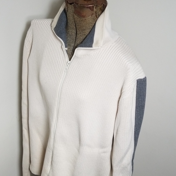 Guess Full Zip Sweater (Medium) - Picture 5 of 6